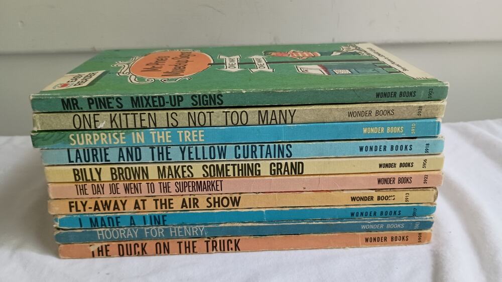 Vintage Wonder Books Easy Reader books  lot of 10 1960s Harcdcover